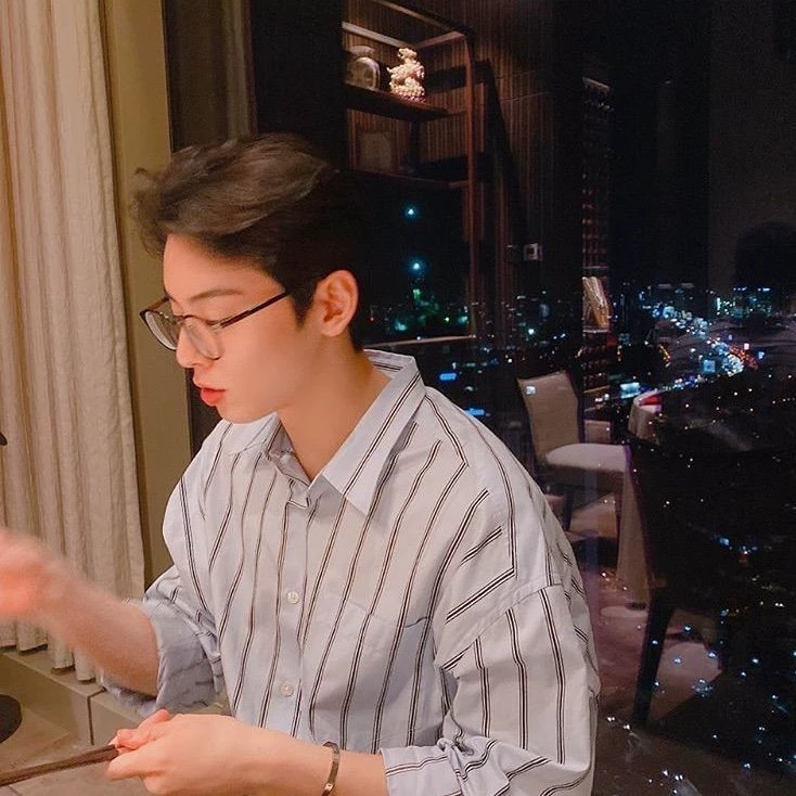 Cha eun woo  thumbnail