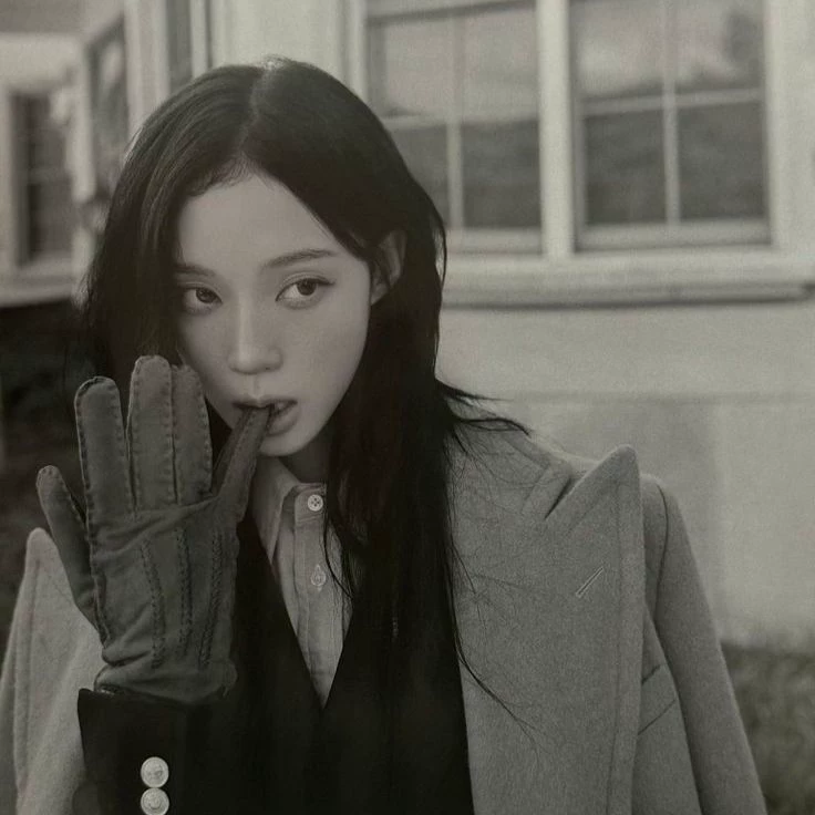 Kim Minjeong thumbnail