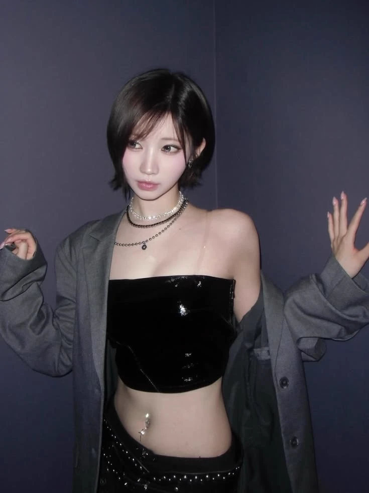 Asa (Babymonster) thumbnail
