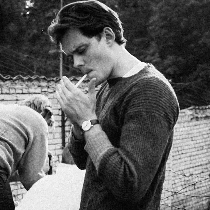 Bill Skarsgård thumbnail