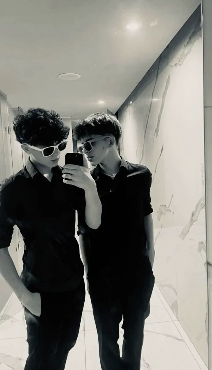 Lautaro and yuthie \|Party of 15 thumbnail