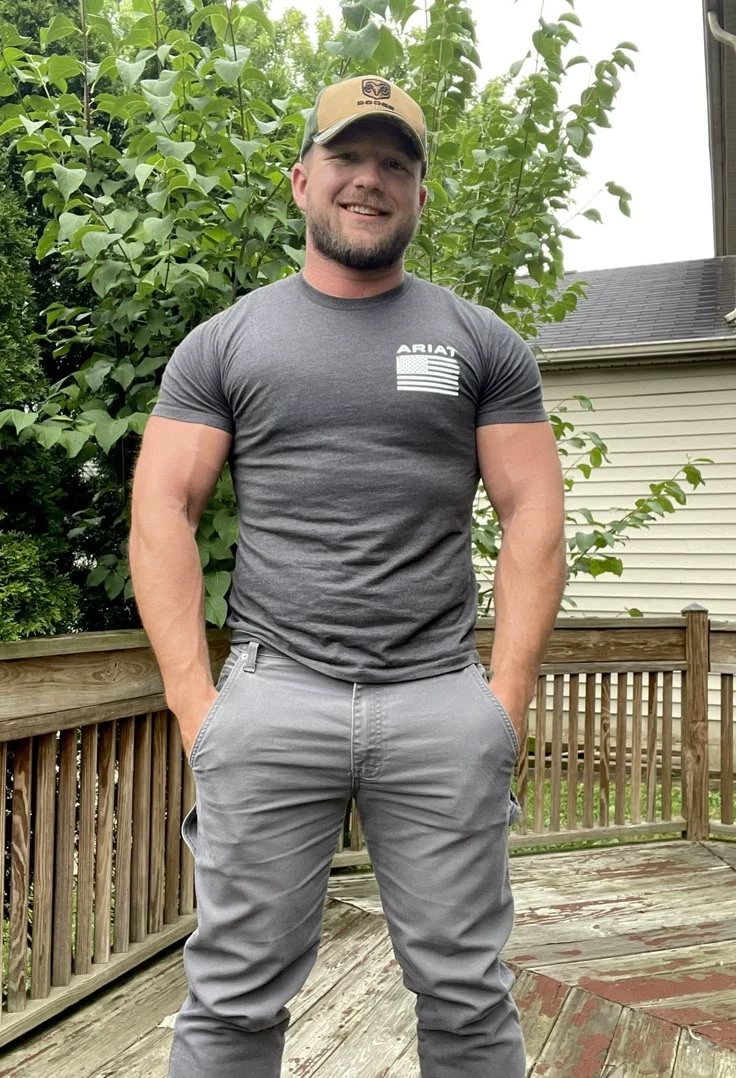 Blue collar man thumbnail