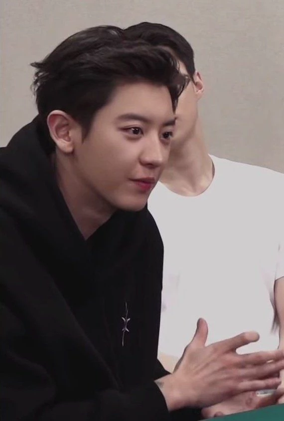 Park Chanyeol thumbnail