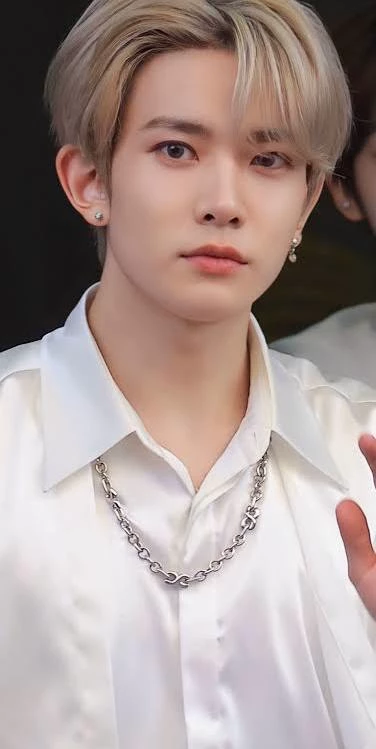 Lee Heeseung thumbnail