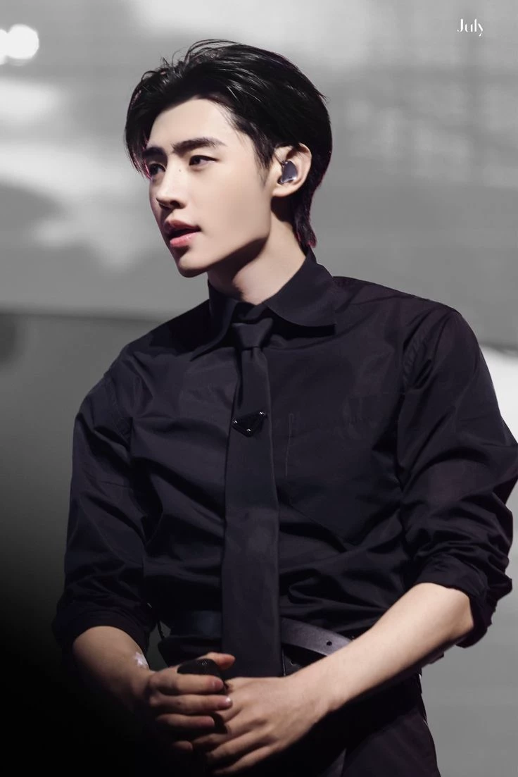 Sunghoon thumbnail