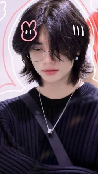 hyunjin thumbnail