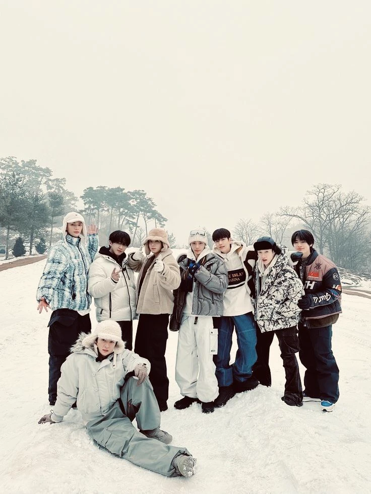 Stray Kids thumbnail