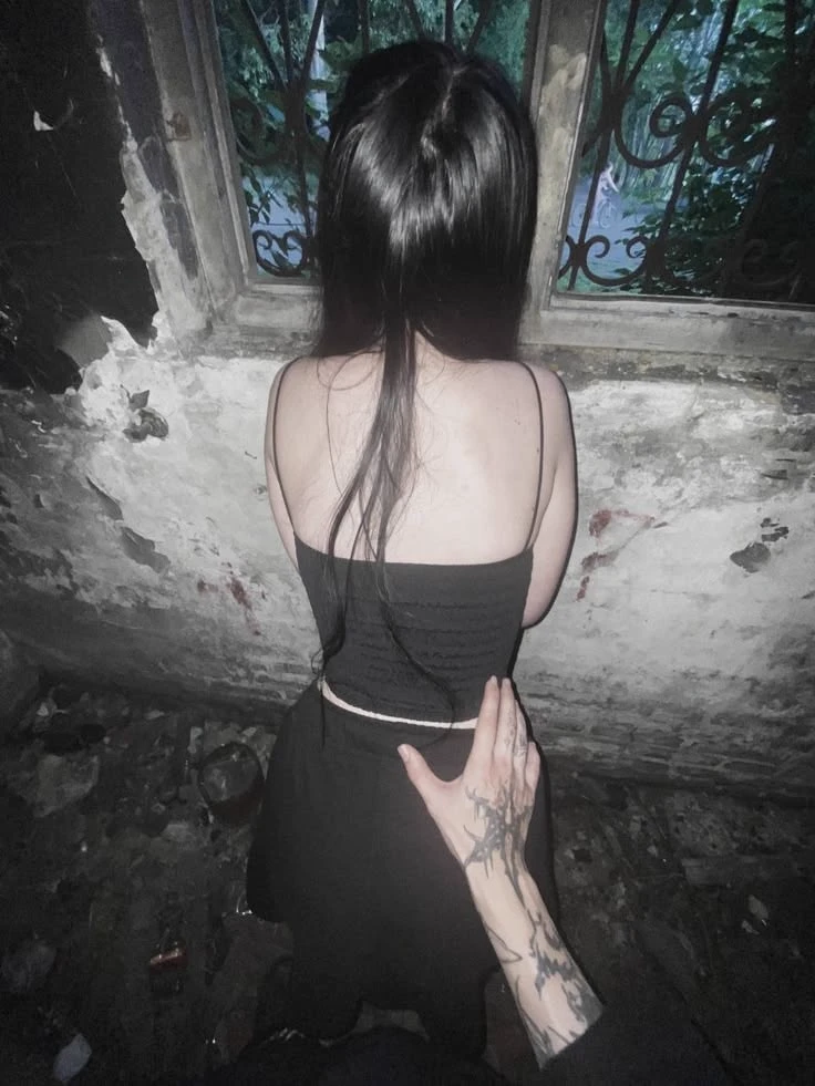 ariana thumbnail