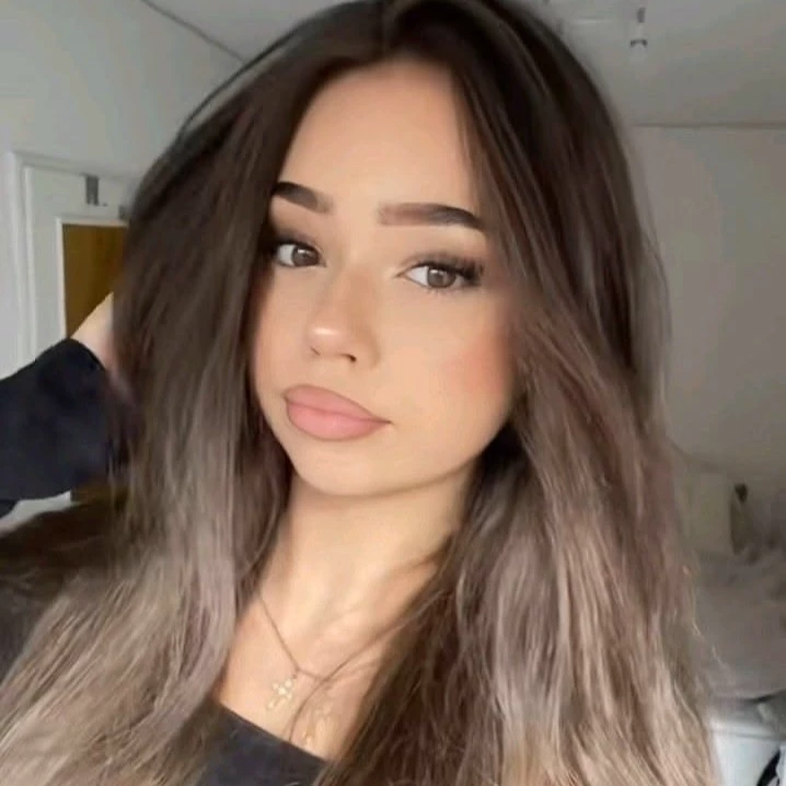 Lily thumbnail