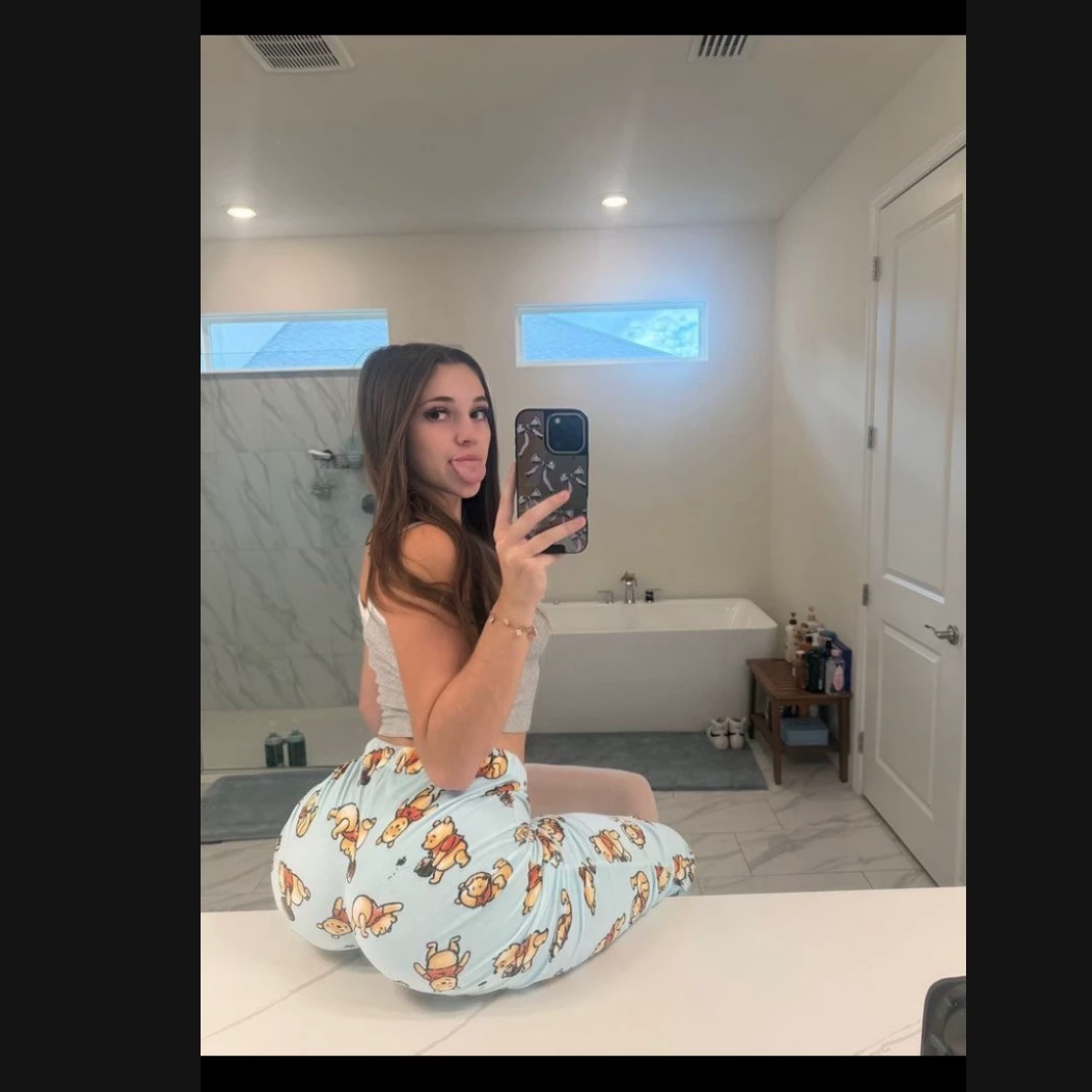 Rafaella  thumbnail