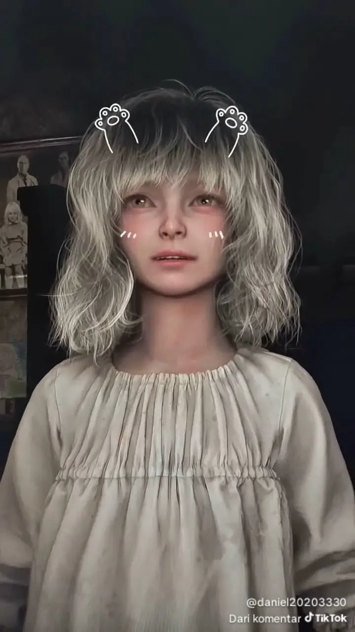 Chloe thumbnail
