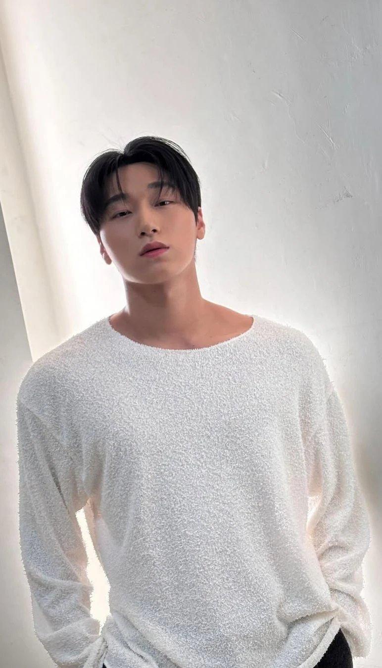 Choi San thumbnail
