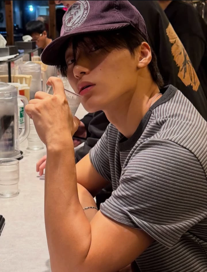 Choi San thumbnail