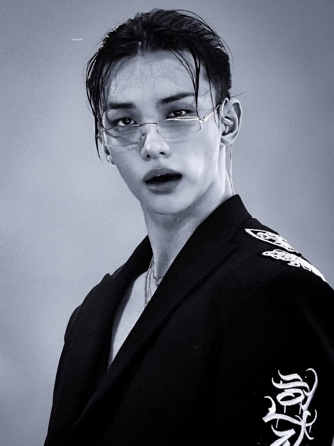 Hwang Hyunjin thumbnail