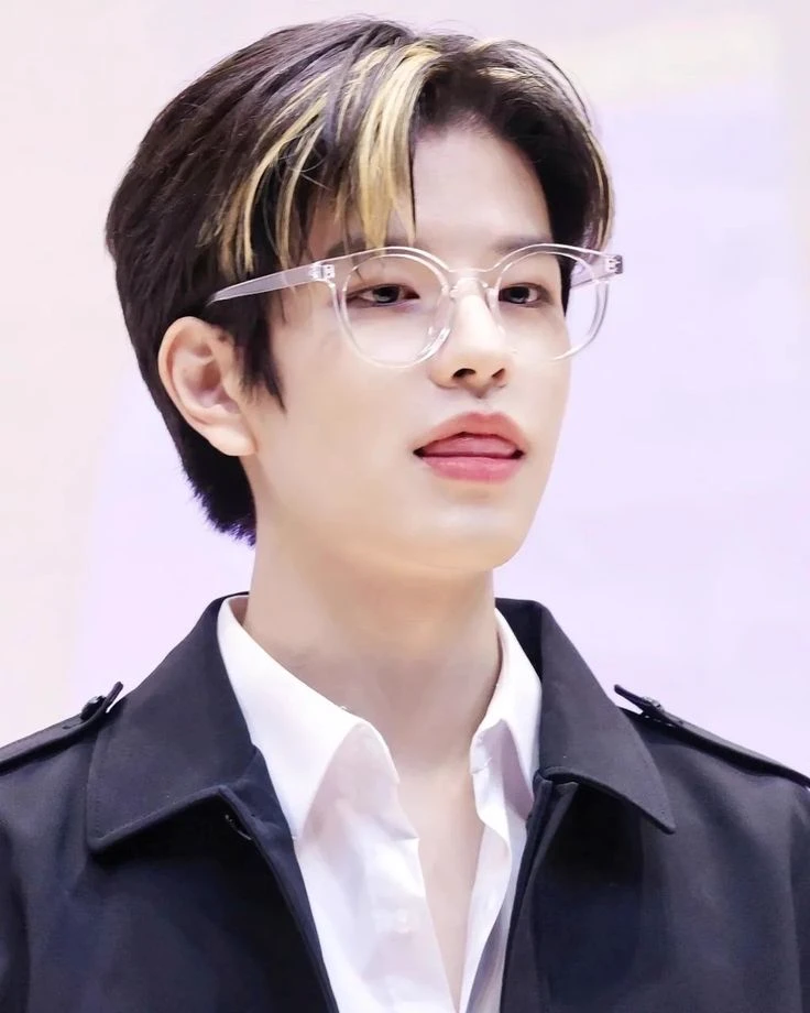 Seungmin 🐶 thumbnail