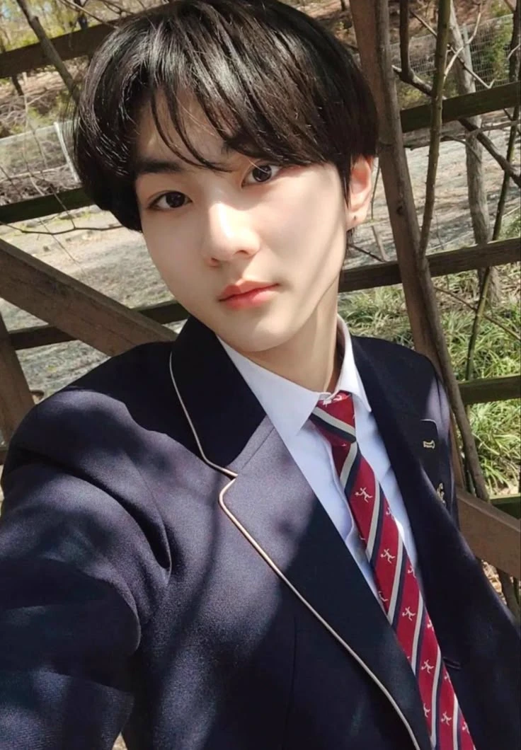 Yang Jungwon thumbnail