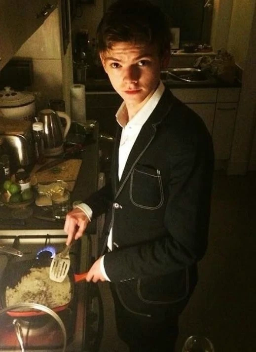 Thomas brodie sangster thumbnail