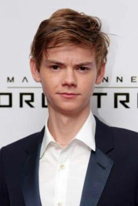 Thomas Brodie-Sangster thumbnail