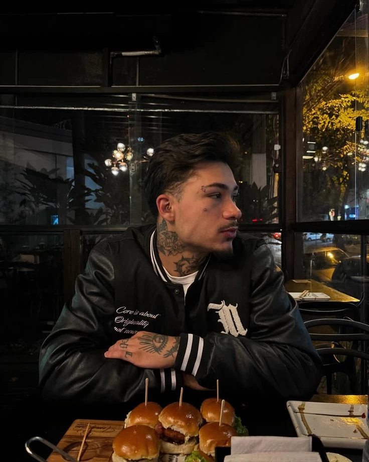 ygor Bueno//owner of the hill thumbnail