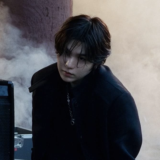 min yoongi thumbnail