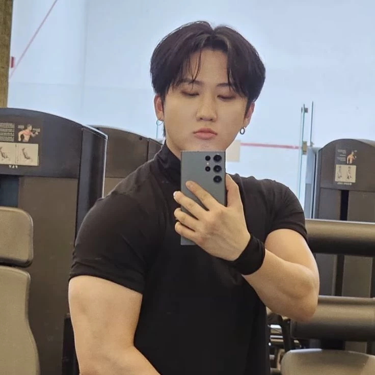 This is Changbin (Jeonbin) thumbnail