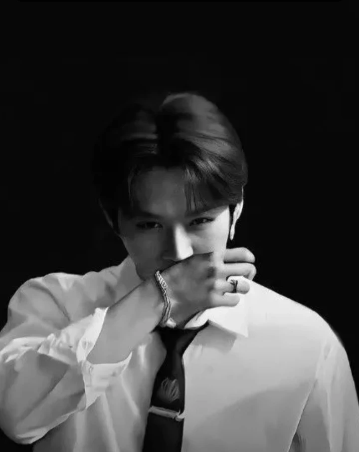 Lee know thumbnail
