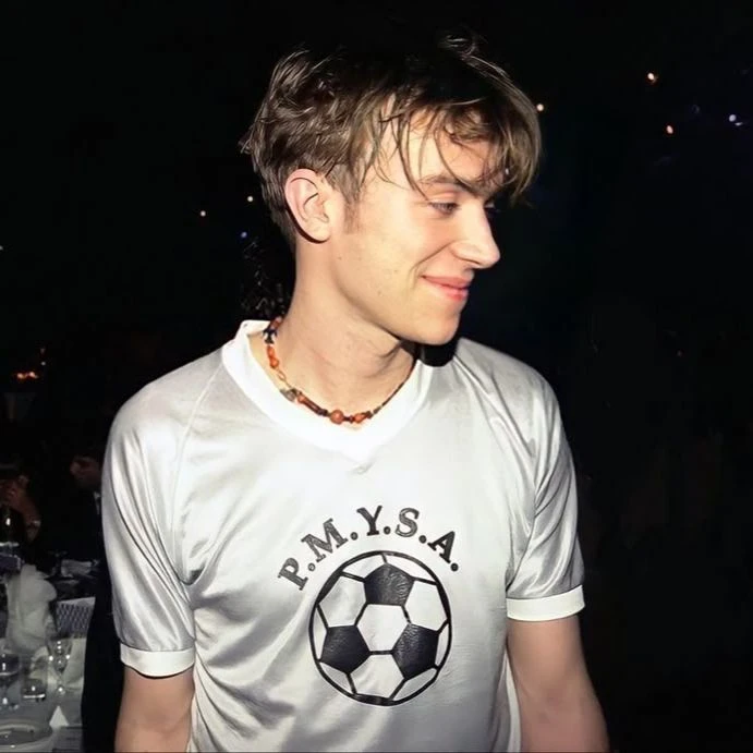 Damon Albarn thumbnail