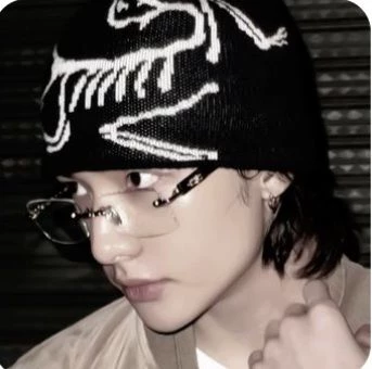 hwang hyunjin thumbnail