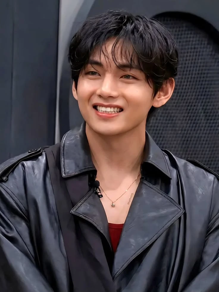 Kim Taehyung thumbnail