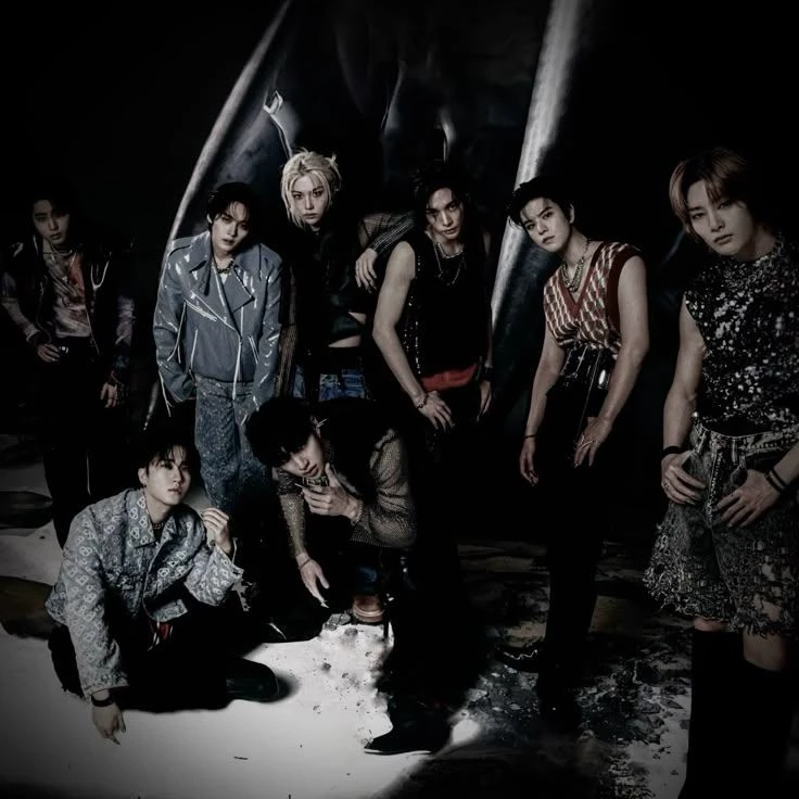 Stray Kids thumbnail