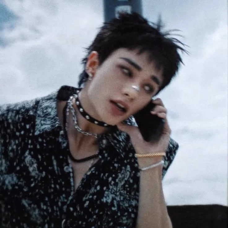 Hwang Hyunjin. thumbnail