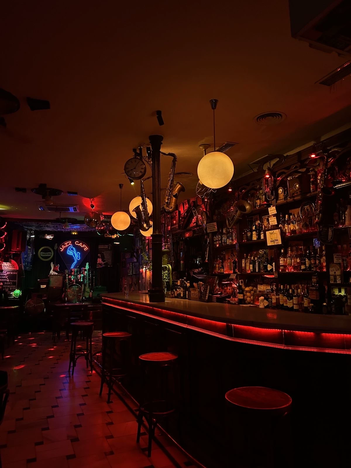 🍷 stripper at a lesbian bar (wlv) thumbnail