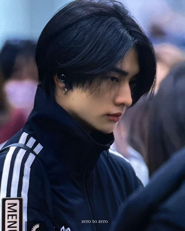 Hyunjin thumbnail