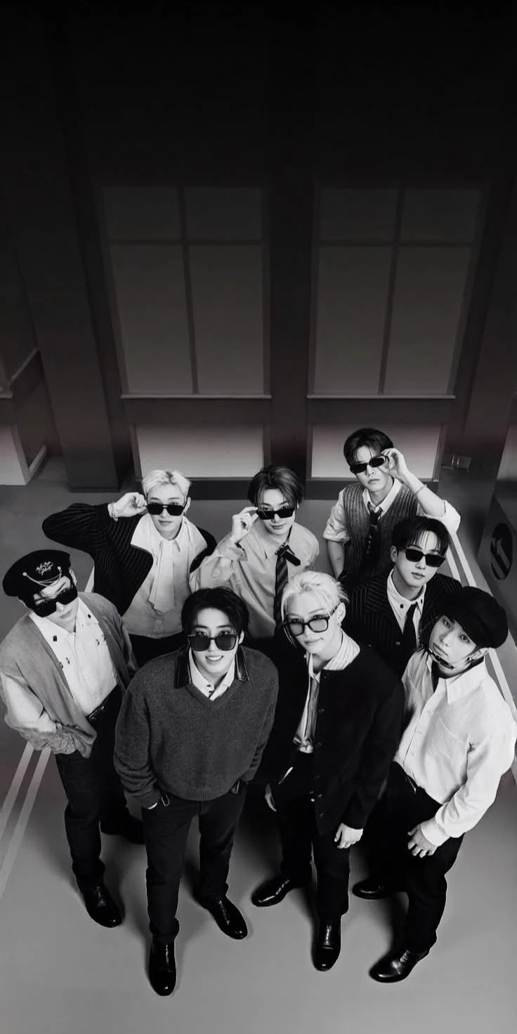 Stray Kids thumbnail