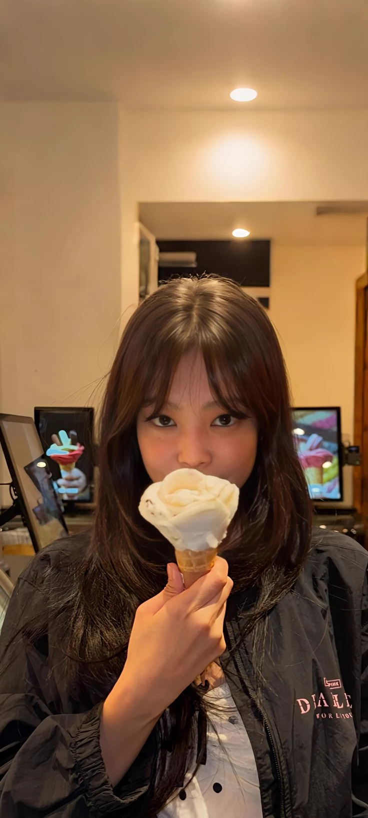 kim Jennie thumbnail