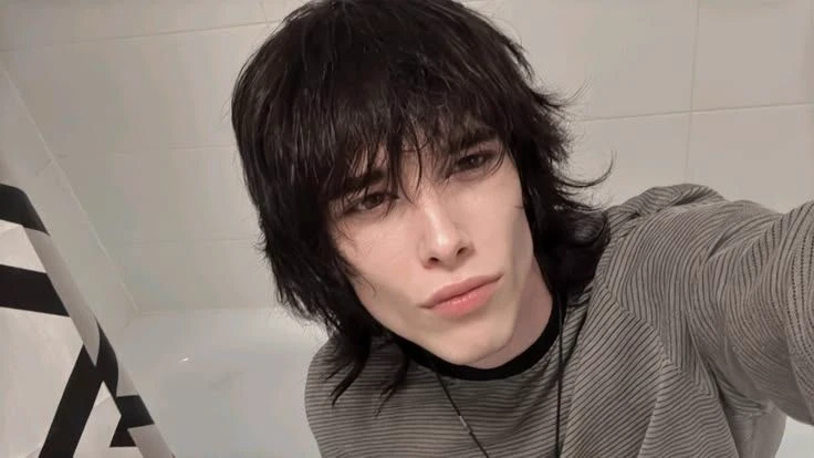 Ezra thumbnail