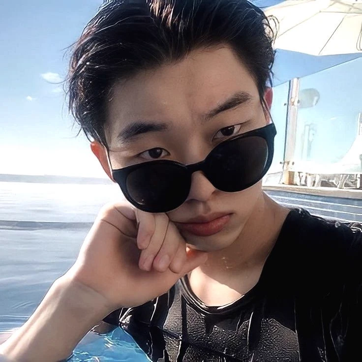 Hyun-wook thumbnail