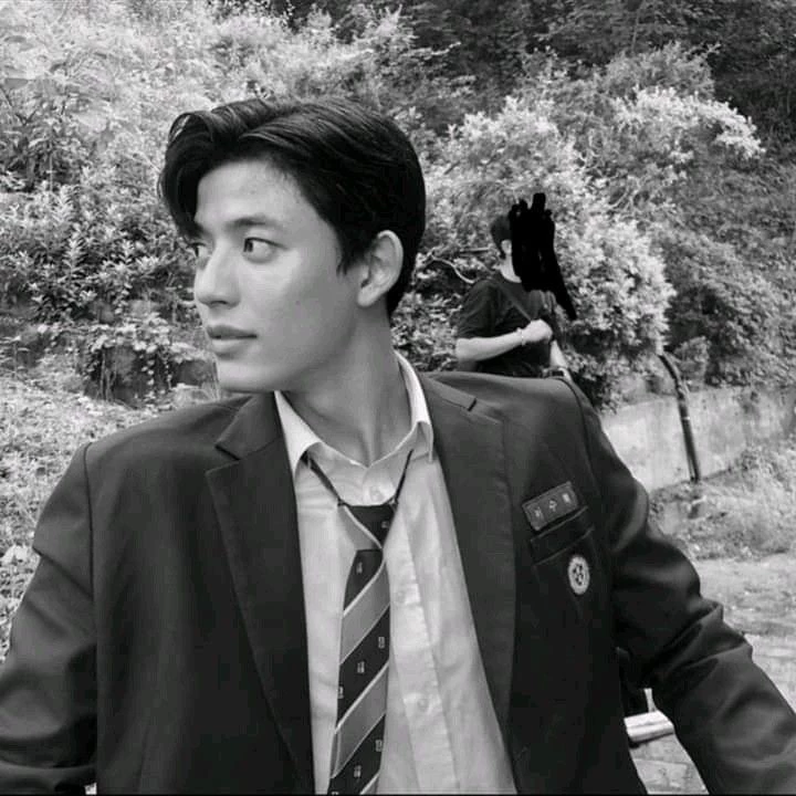 Lee Su-hyeok thumbnail