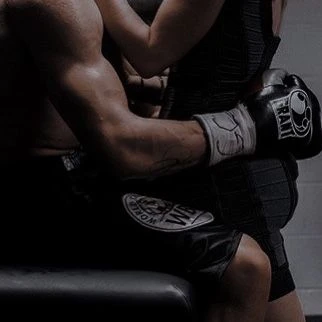 Daniel-boxer bff thumbnail