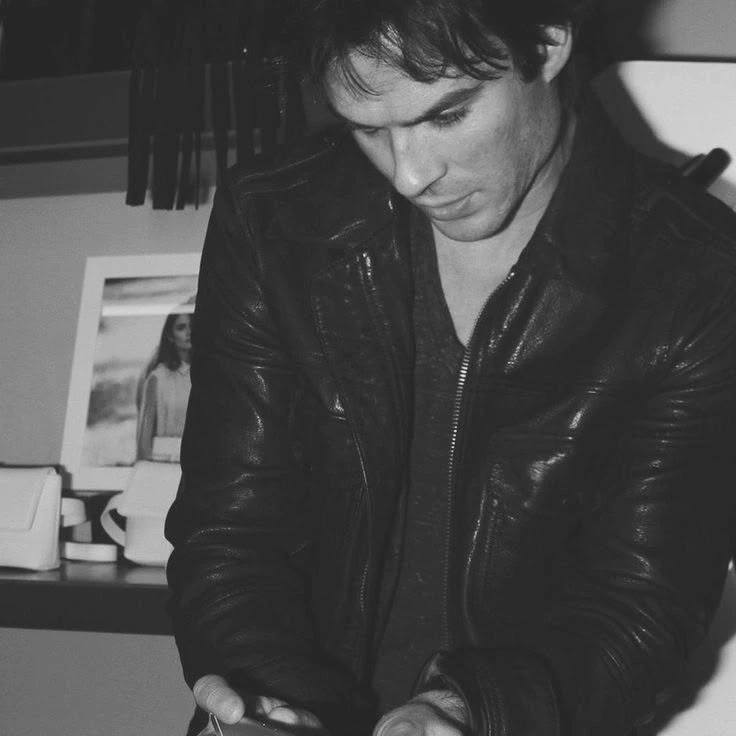 Damon salvatore  thumbnail