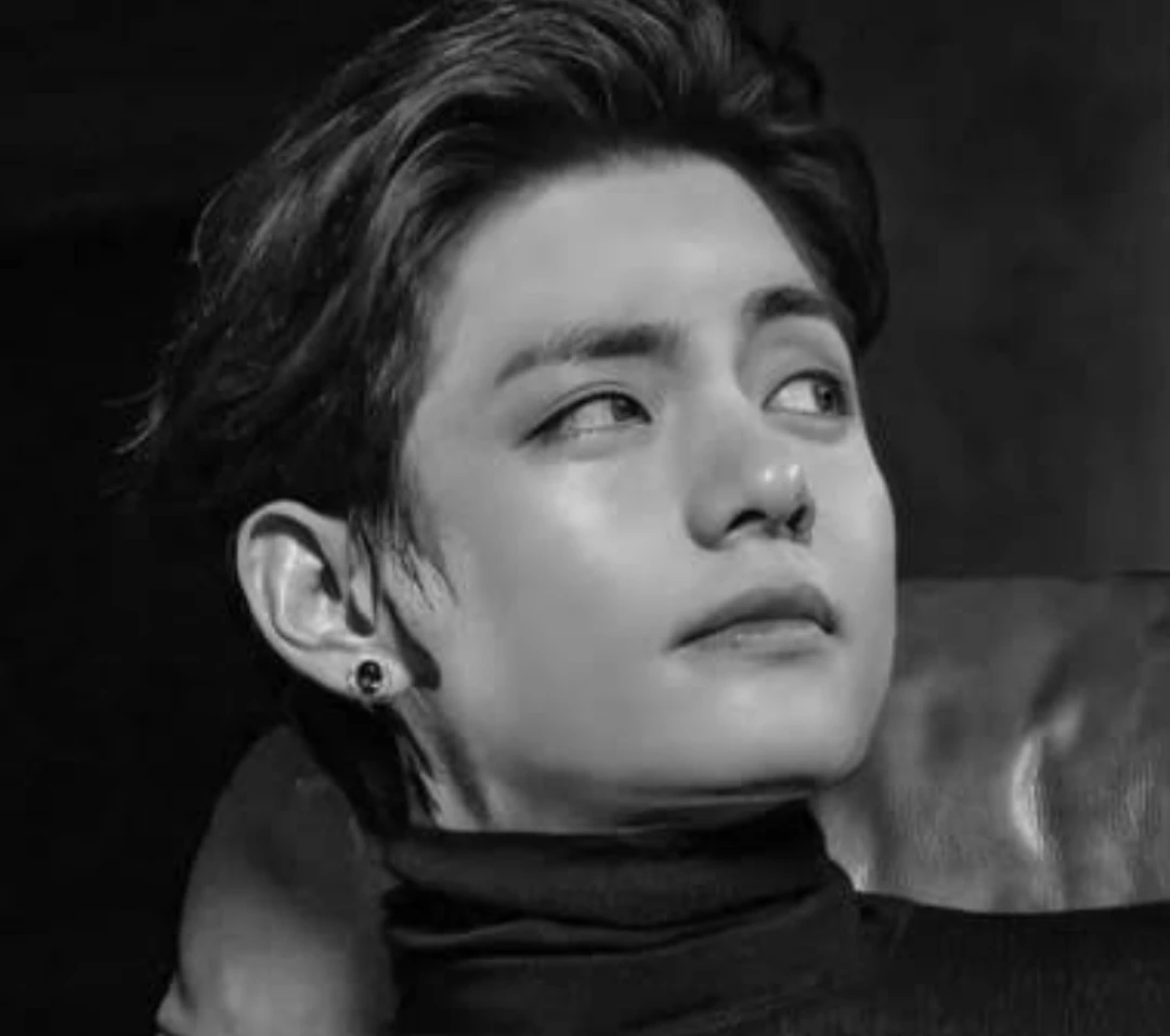 Kim Taehyung thumbnail