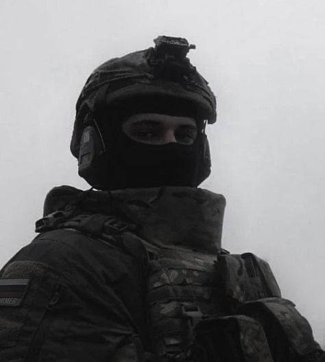 The cold Russian soldier. thumbnail