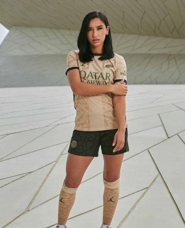 Sakina Karchaoui thumbnail