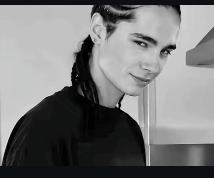Tom kaulitz thumbnail