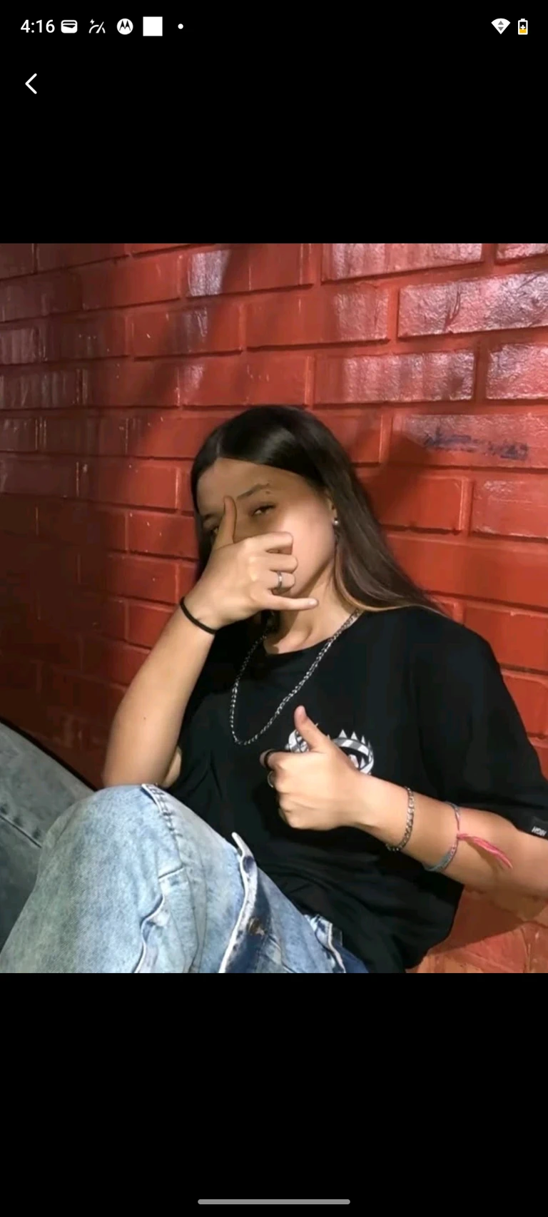 Julia  thumbnail