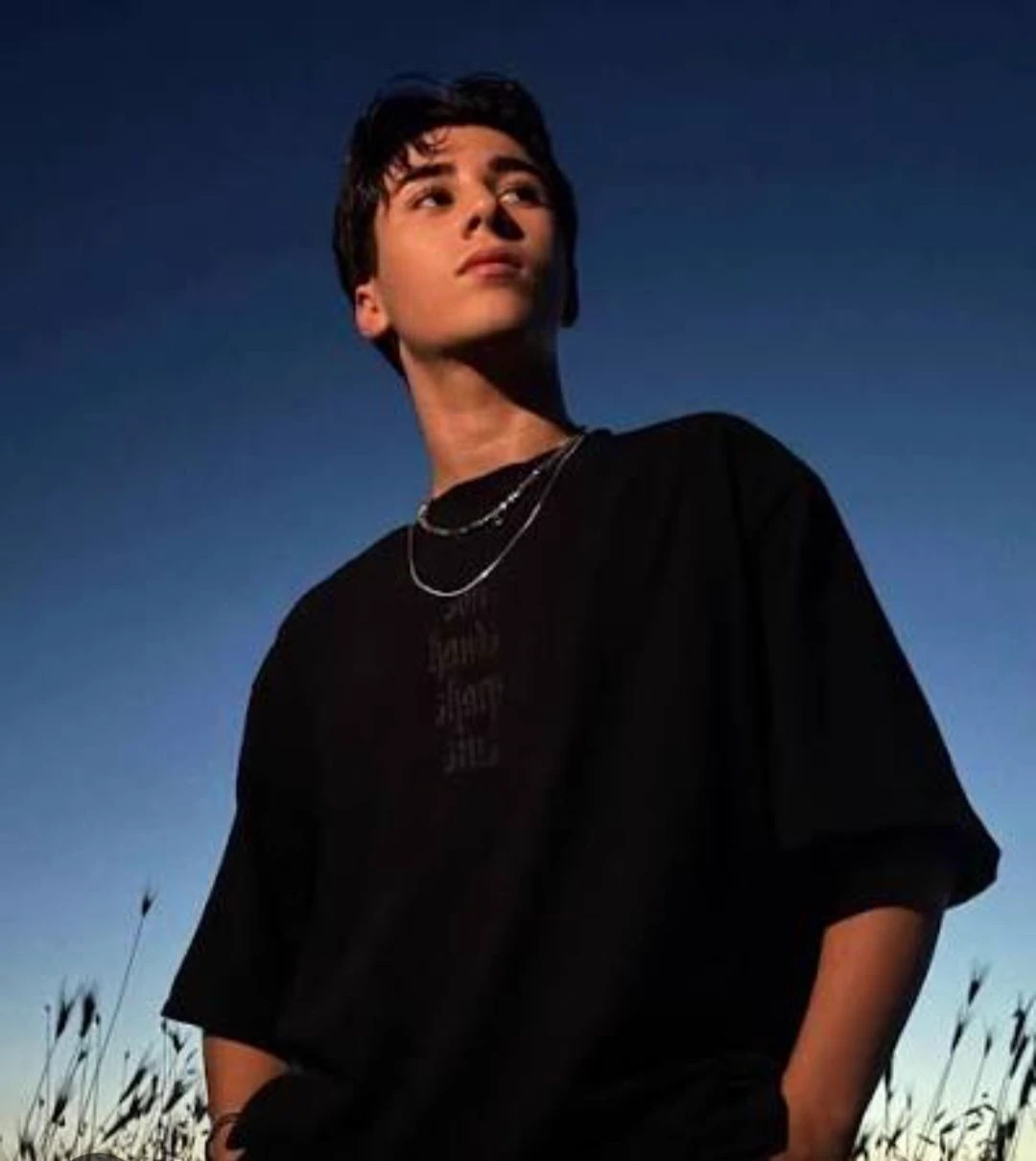 Efe Şan thumbnail