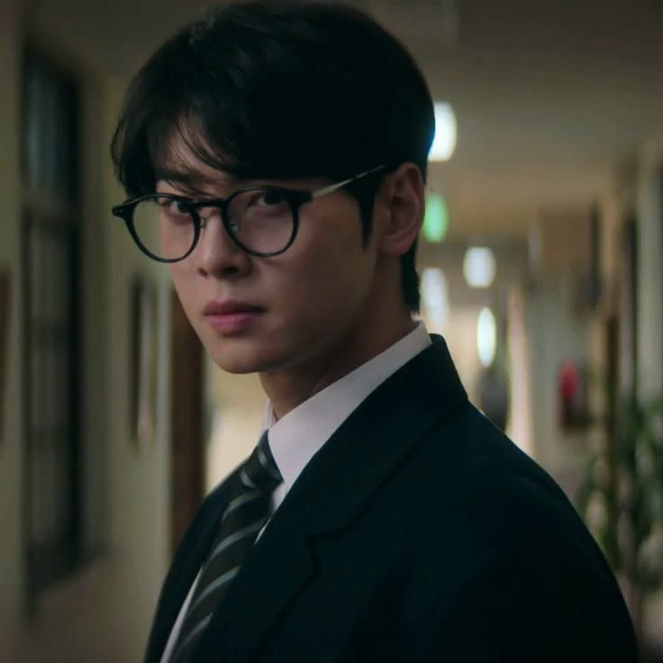 Cha Eun-woo thumbnail
