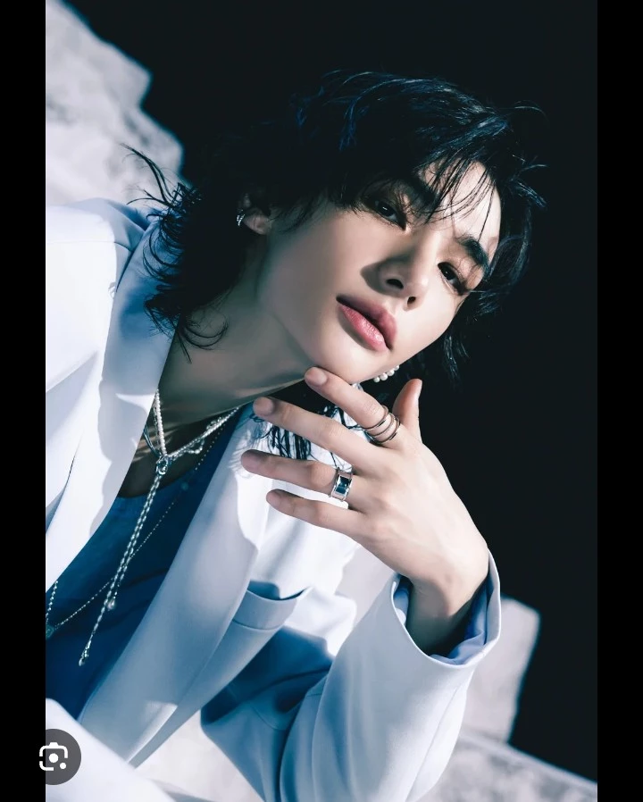 Hyunjin thumbnail