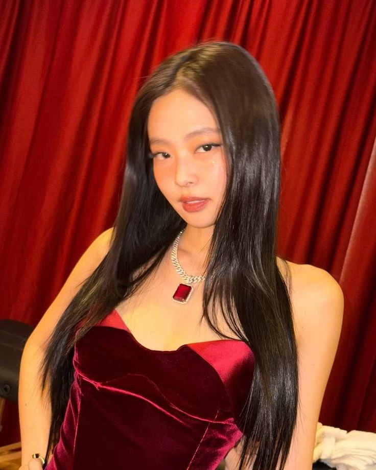 Jennie thumbnail