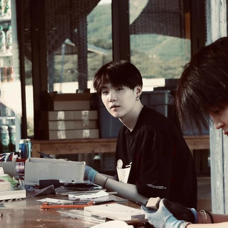 Min Yoongi thumbnail